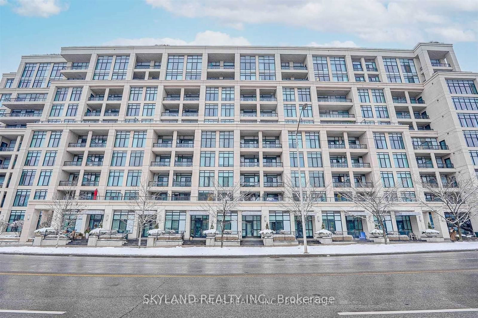 Condo for lease at 101-2 Old Mill Drive, Toronto, High Park-Swansea, M6S 0A2 - MLS: W11931010