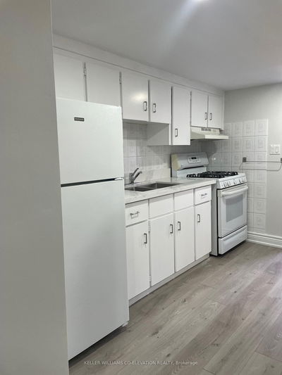 Unit lower — 41 Northcliffe Blvd, Toronto - Corso Italia-Davenport image-0-3
