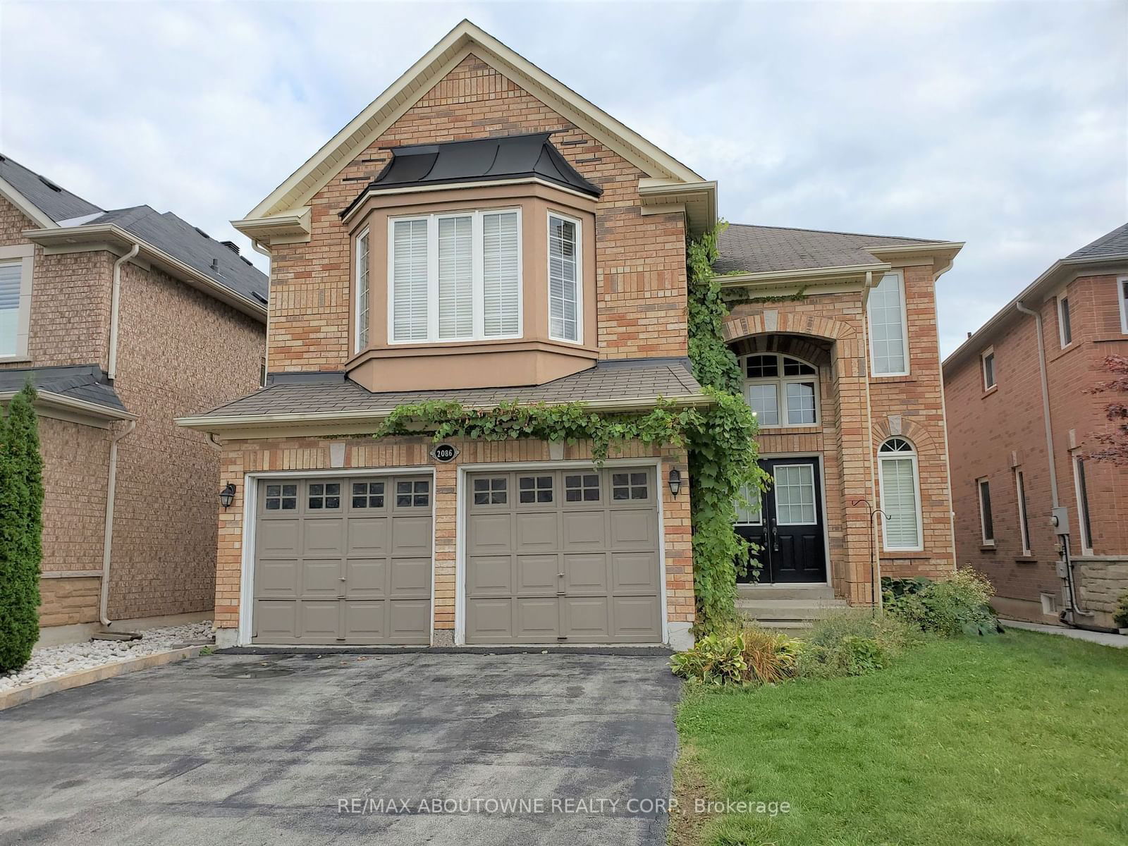 Detached House leased at 2086 Youngstown Gate, Oakville, 1019 - WM Westmount, L6M 5G4 - MLS: W11931095