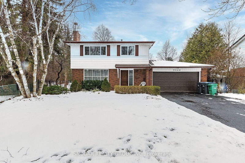 home for lease on 3044 Lindenlea Drive