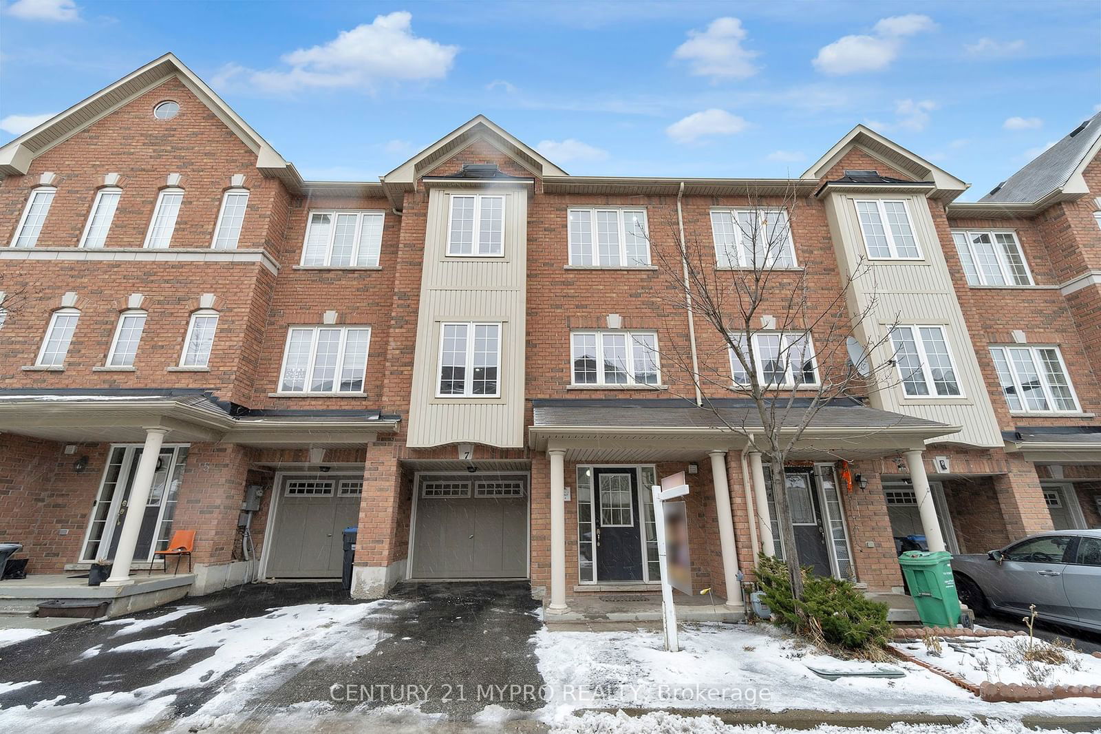 Townhouse for sale at 7 Urbana Road, Brampton, Bram West, L6Y 0R6 - MLS: W11931424