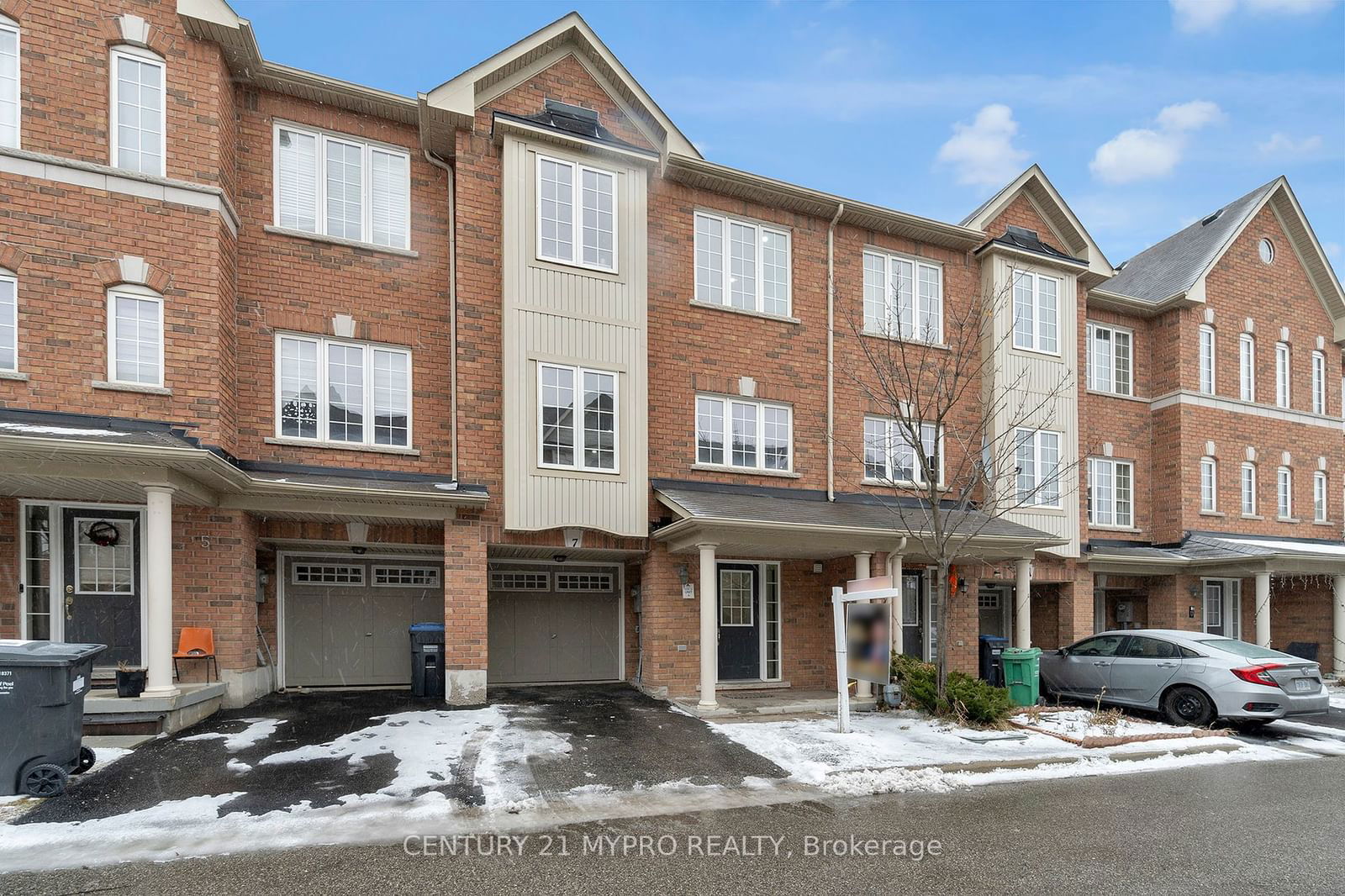 Townhouse for sale at 7 Urbana Road, Brampton, Bram West, L6Y 0R6 - MLS: W11931424