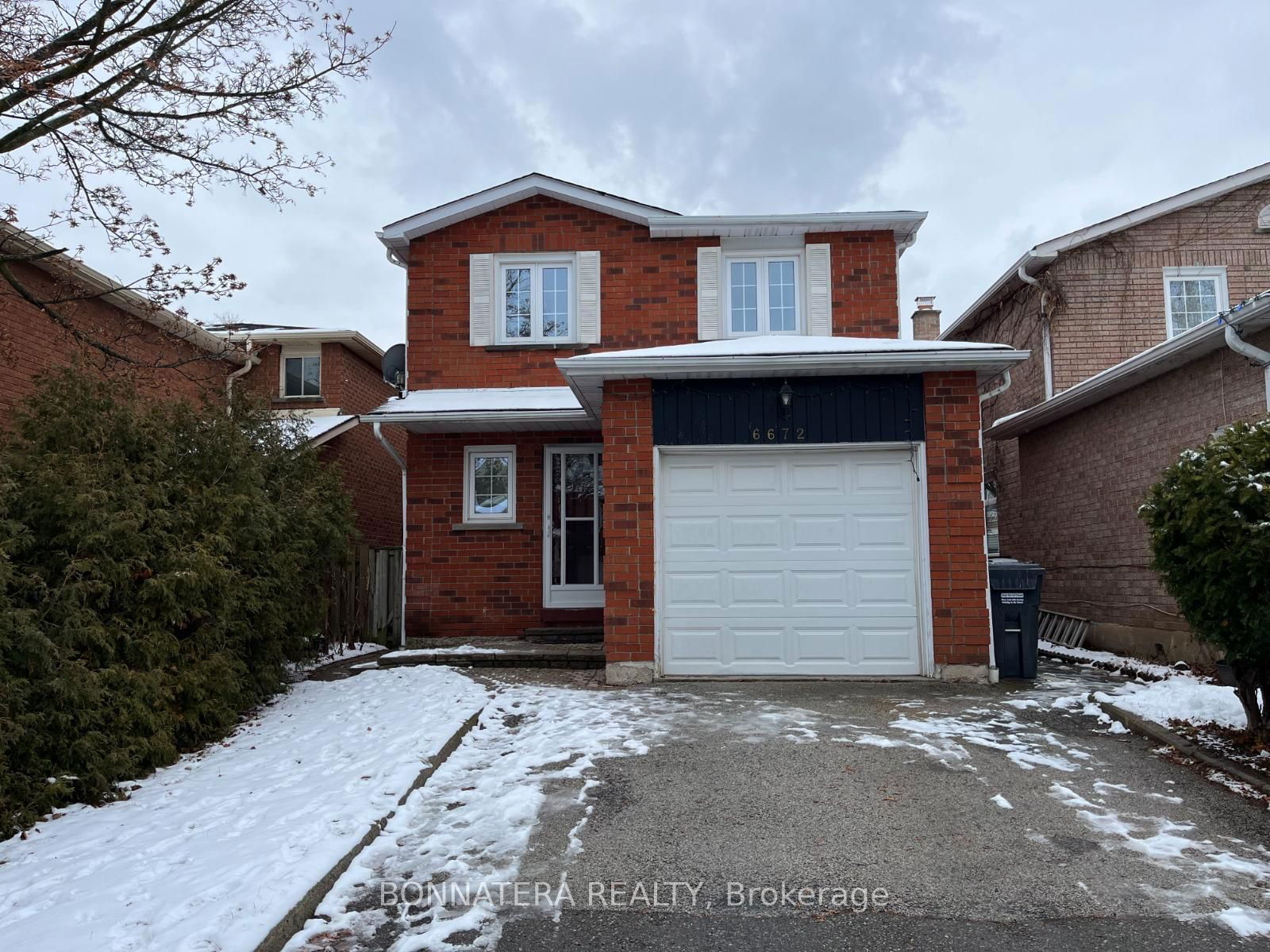 Detached House for lease at 6672 Ganymede Road, Mississauga, Meadowvale, L5N 4V2 - MLS: W11931454