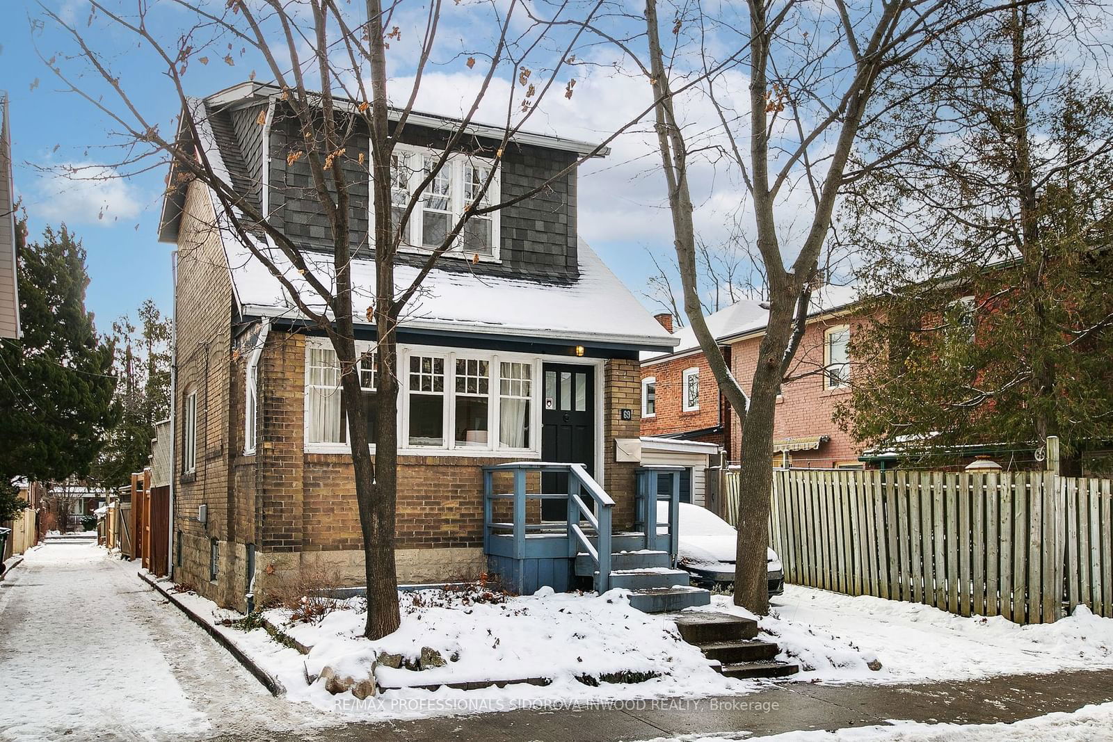 Detached House sold at 69 MacGregor Avenue, Toronto, Runnymede-Bloor West Village, M6S 2A1 - MLS: W11931632