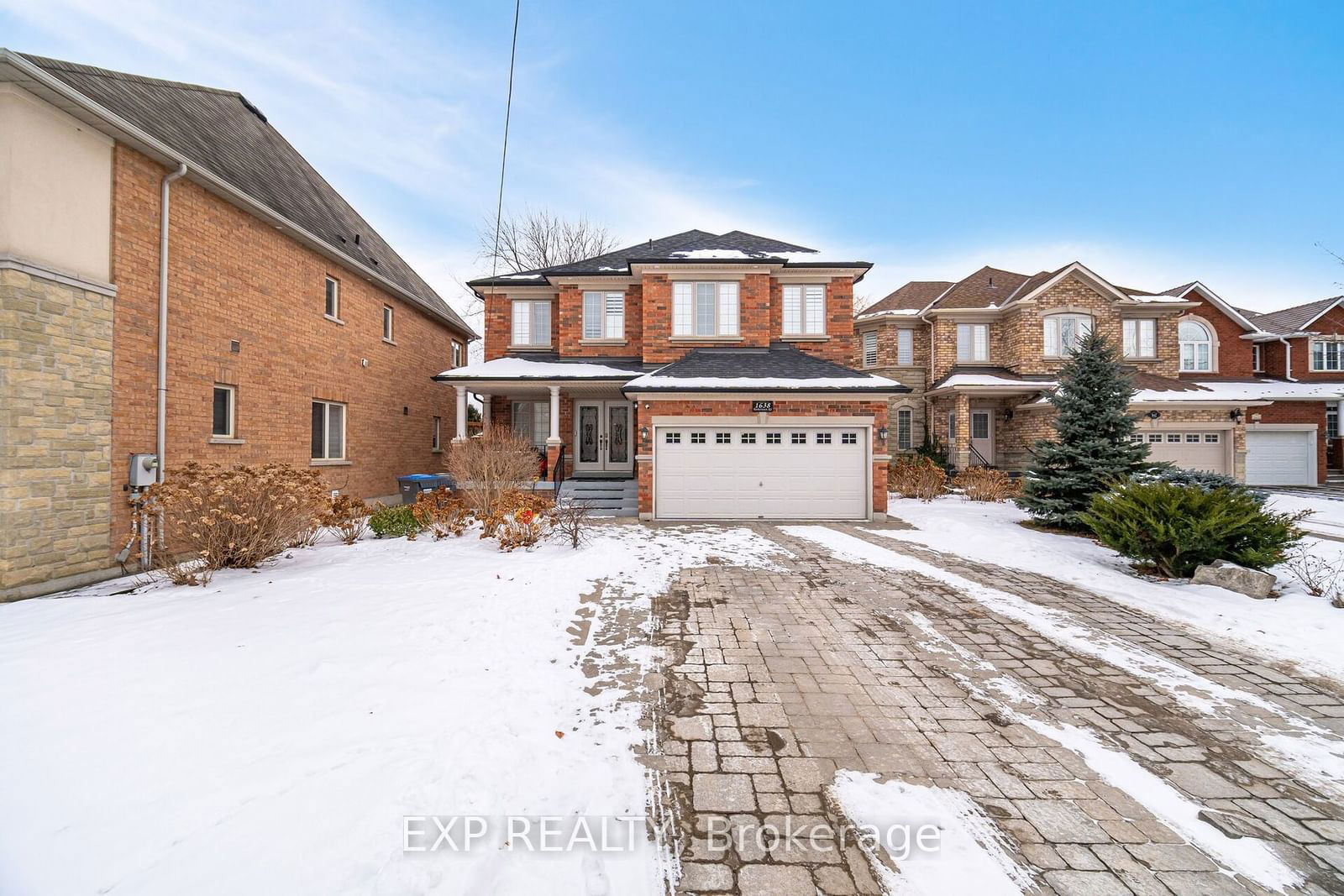 Detached House for sale at 1638 Barbertown Road, Mississauga, East Credit, L5M 6J2 - MLS: W11931662