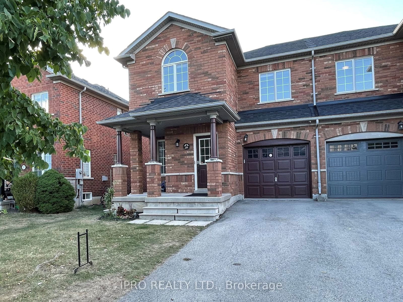 Semi-Detached House leased at 219 Pettigrew Trail, Milton, Dempsey, L9T 5X6 - MLS: W11931928