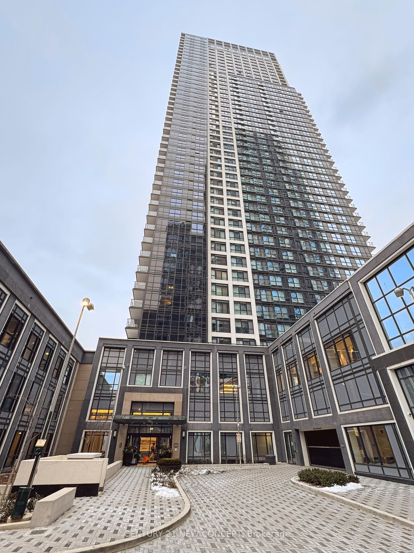 Condo for lease at 2932-5 Mabelle Avenue, Toronto, Islington-City Centre West, M9A 0C8 - MLS: W11931938