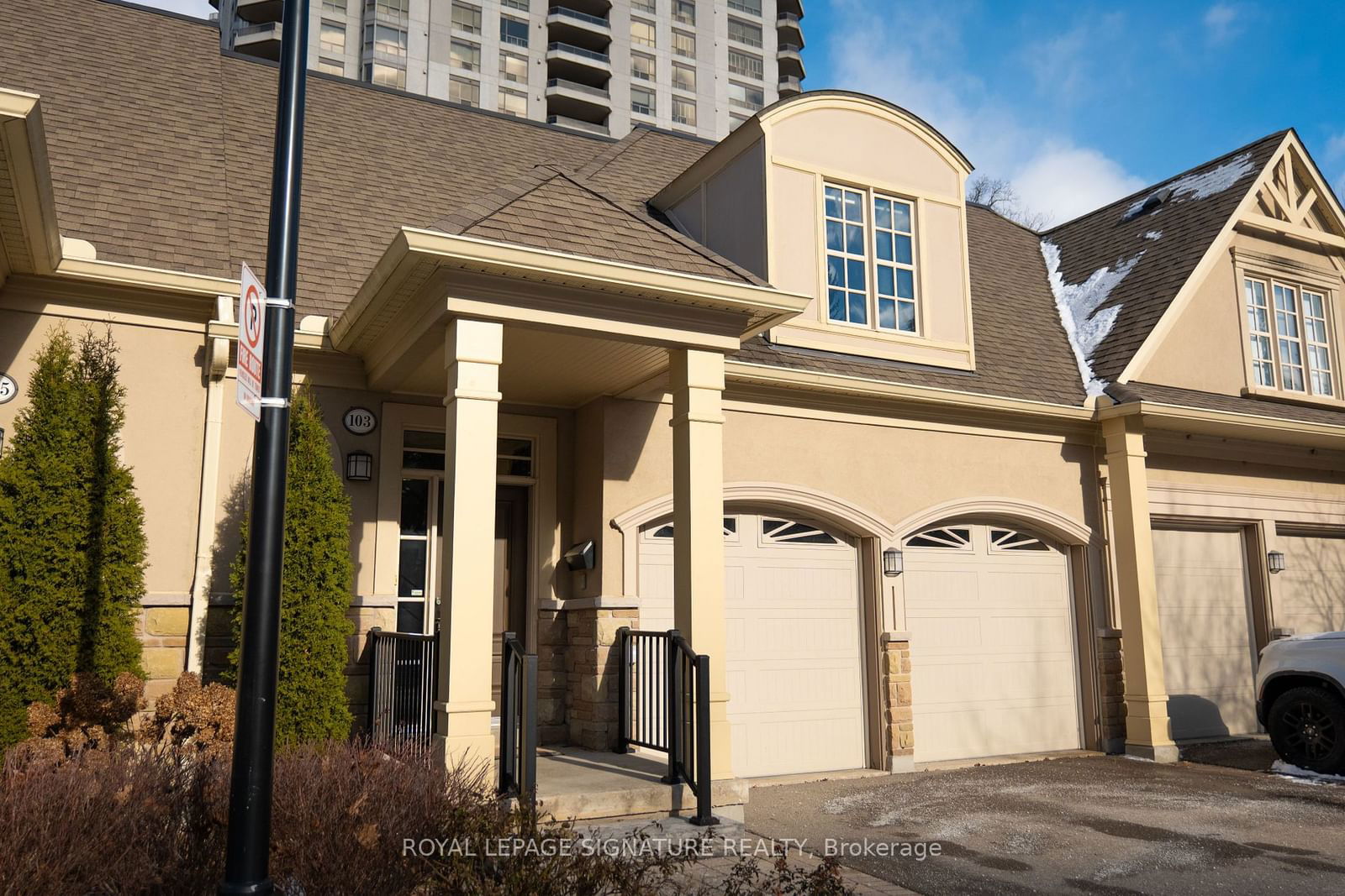 Townhouse for sale at 103-1915 Broad Hollow Gate, Mississauga, Erin Mills, L4L 6A3 - MLS: W11932010