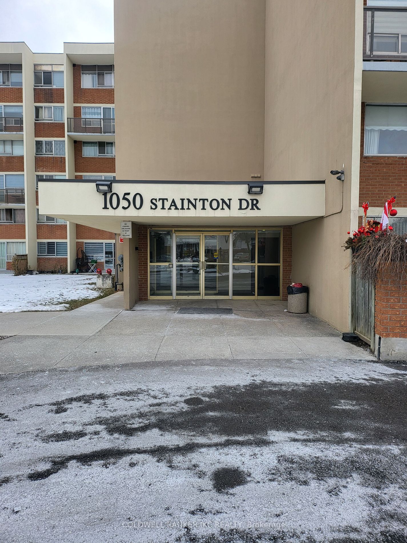 Condo for sale at 127-1050 Stainton Drive, Mississauga, Erindale, L5C 2T7 - MLS: W11932061