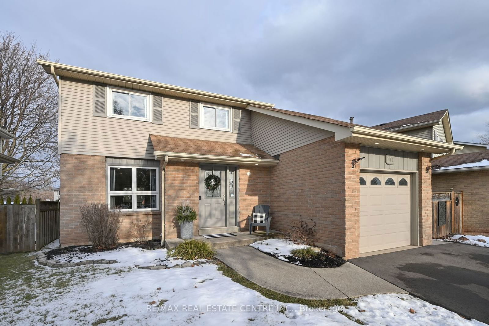 Detached House for sale at 111 Chalmers Street, Oakville, Bronte West, L6L 5P2 - MLS: W11932071