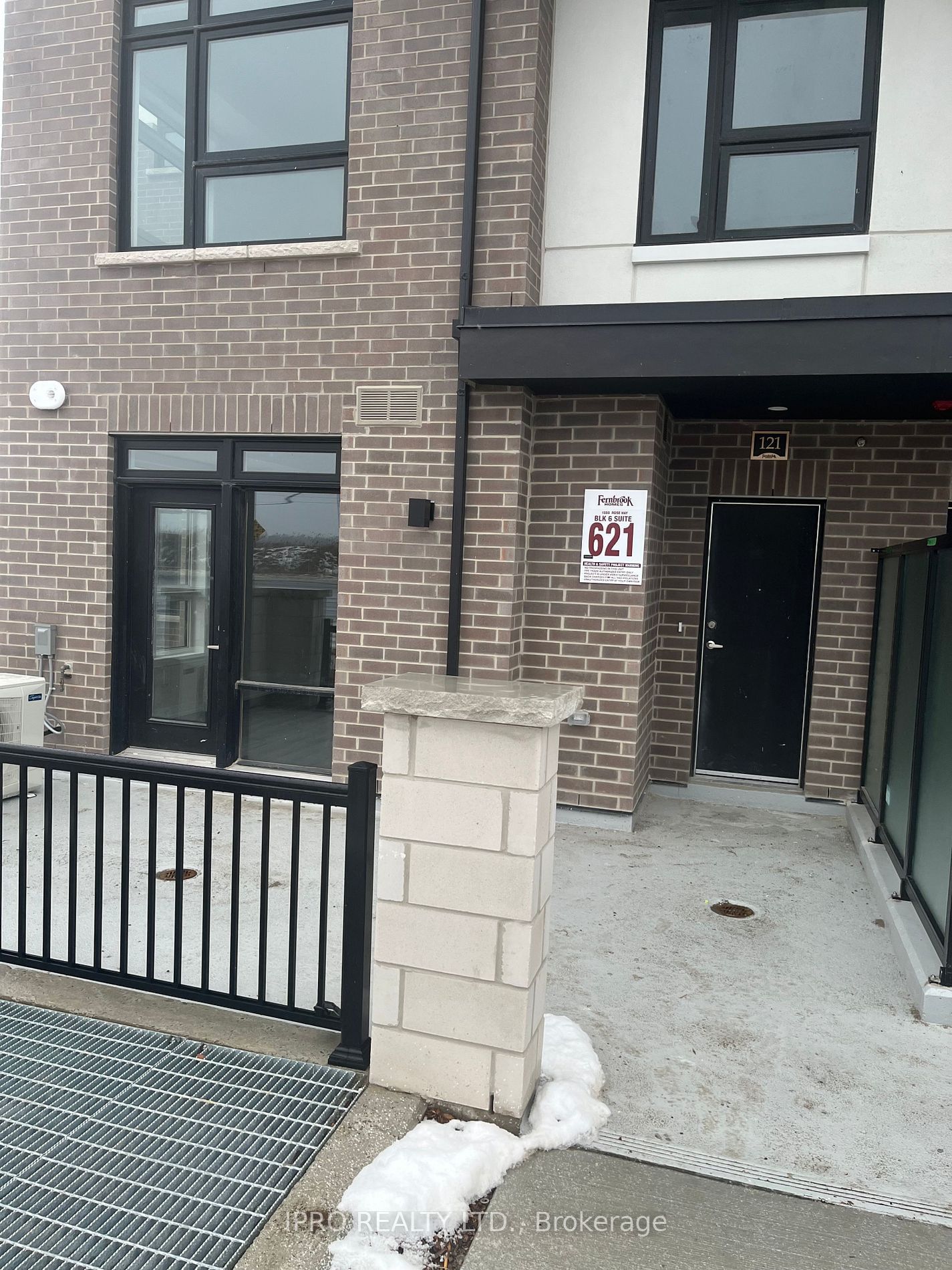 Townhouse for lease at 121-1585 Rose Way, Milton, 1026 - CB Cobban, L9E 1N4 - MLS: W11932125