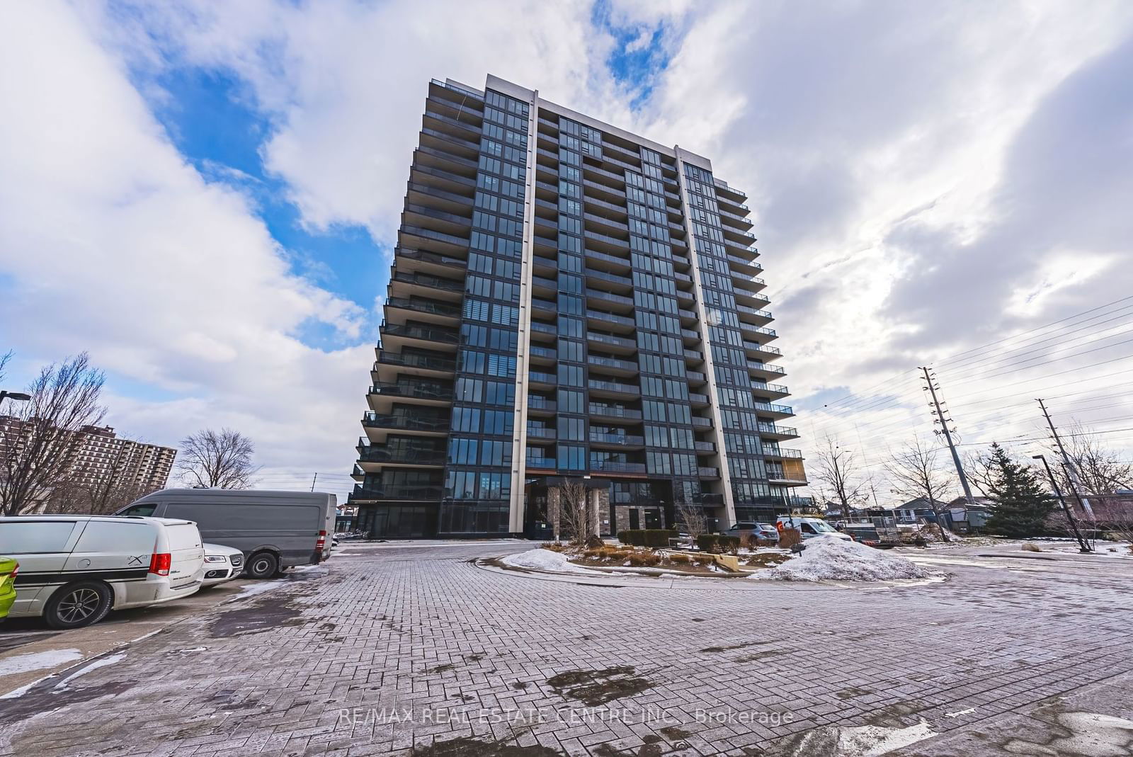 Condo for sale at 203-1035 Southdown Road, Mississauga, Clarkson, L5J 0A2 - MLS: W11932142