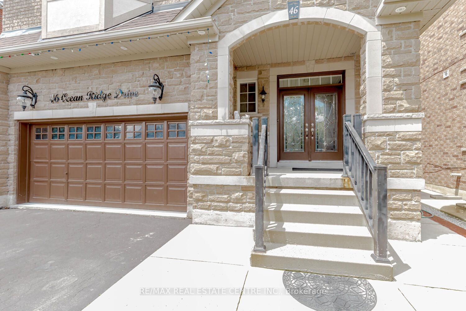 Detached House for sale at 46 Ocean Ridge Drive, Brampton, Sandringham-Wellington, L6R 3K5 - MLS: W11932177