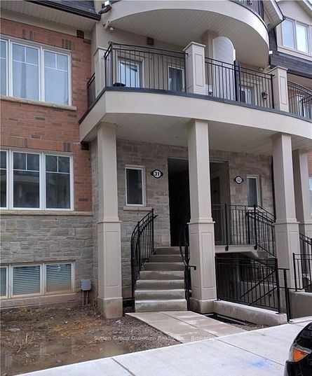 Townhouse for lease at 31-02-2420 Baronwood Drive, Oakville, WM Westmount, L6M 0X6 - MLS: W11932398