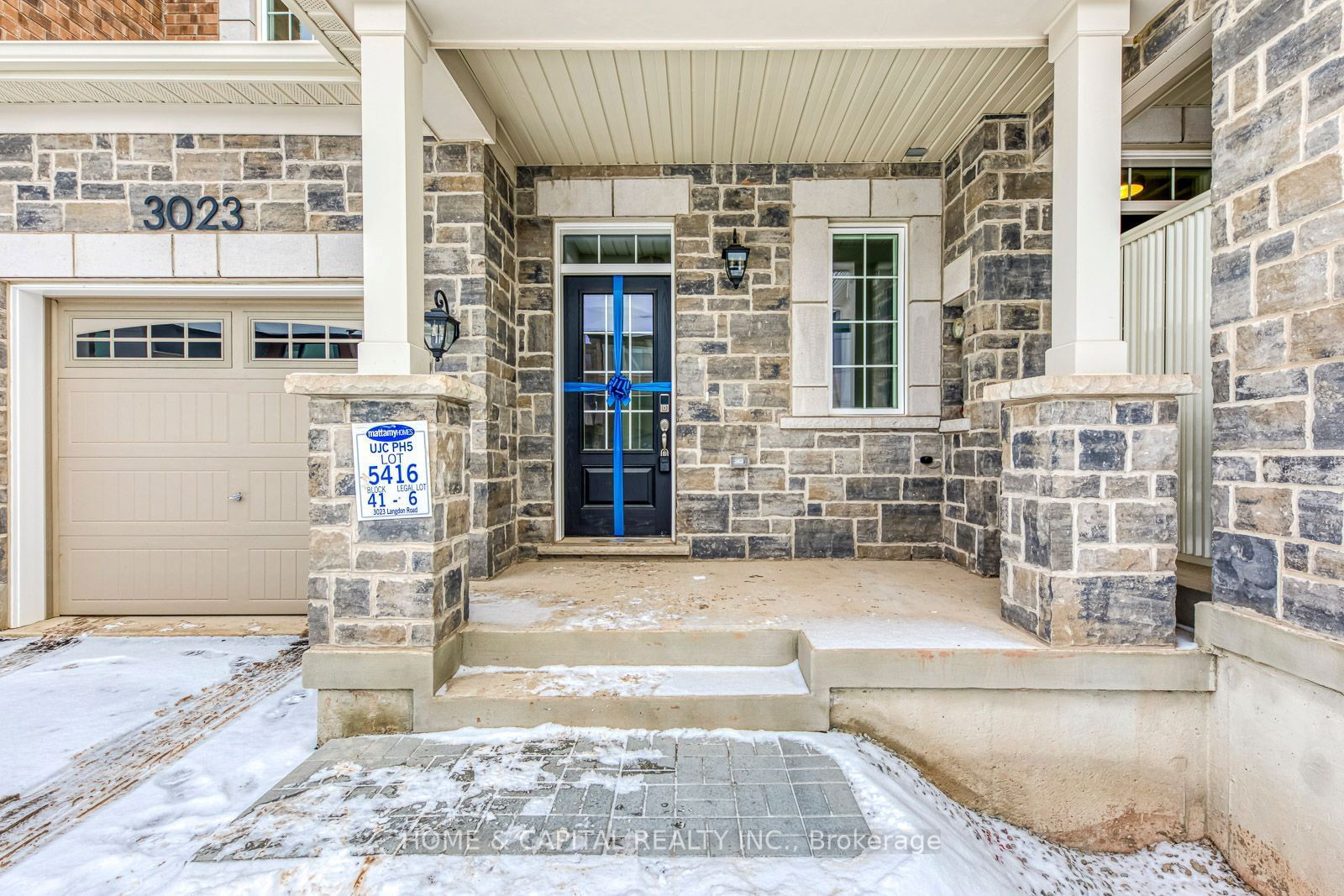 Townhouse leased at 3023 Langdon Road, Oakville, Rural Oakville, L6H 7Y5 - MLS: W11932431