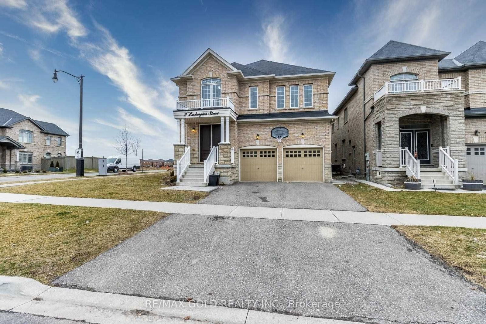 Detached House sold at 2 Lackington Street, Brampton, Credit Valley, L6X 0R8 - MLS: W11932518