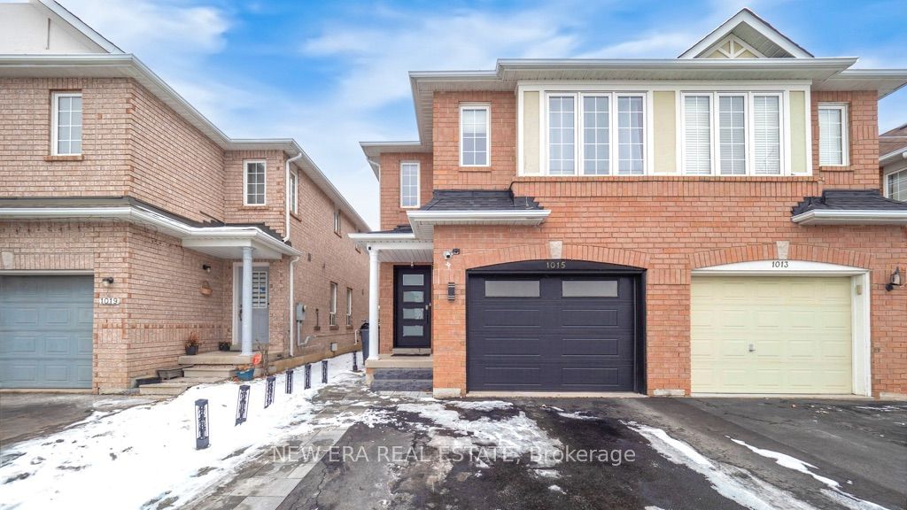 Semi-Detached House for sale at 1015 Windbrook Grve, Mississauga, East Credit, L5V 2N7 - MLS: W11932562