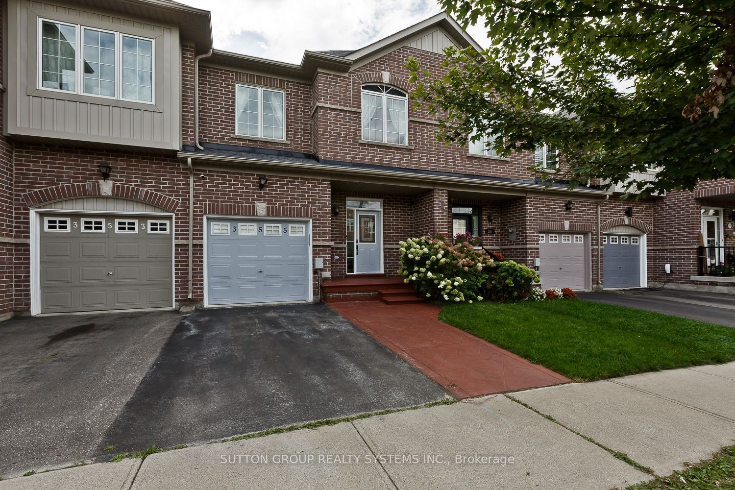 Townhouse for sale at 355 Hobbs Crescent, Milton, Clarke, L9T 0J3 - MLS: W11932695