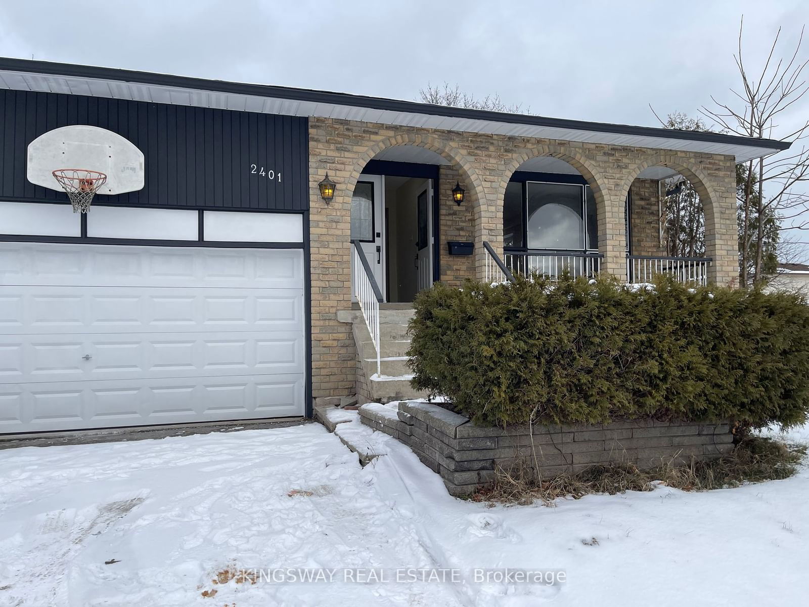 Detached House for lease at UPPER-2401 Amblecote Lane, Burlington, Brant Hills, L7P 4E6 - MLS: W11932727