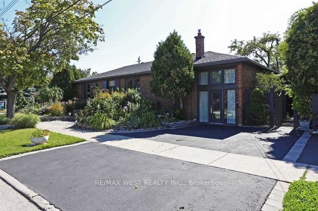 Detached House leased at Bsmt-5 Fenley Drive, Toronto, Kingsview Village-The Westway, M9R 1M3 - MLS: W11932746