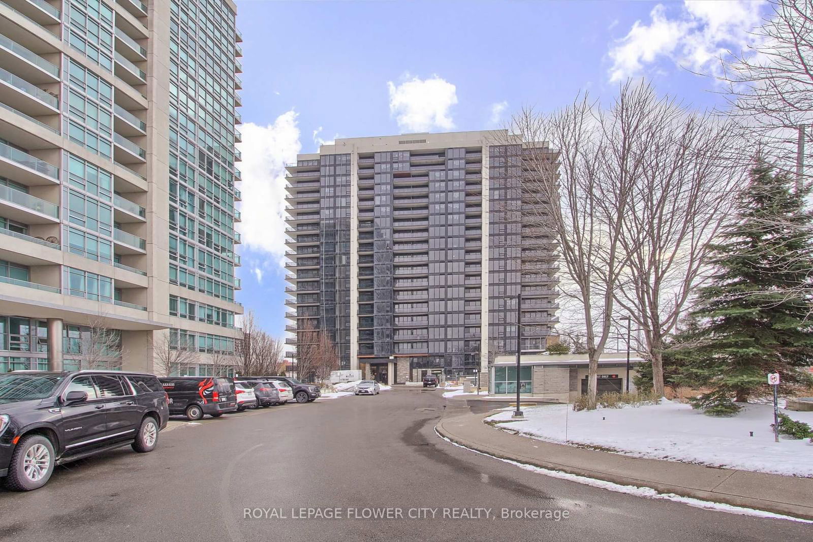 Condo leased at 711-1035 SouthDown Road, Mississauga, Clarkson, L5J 0A2 - MLS: W11932781