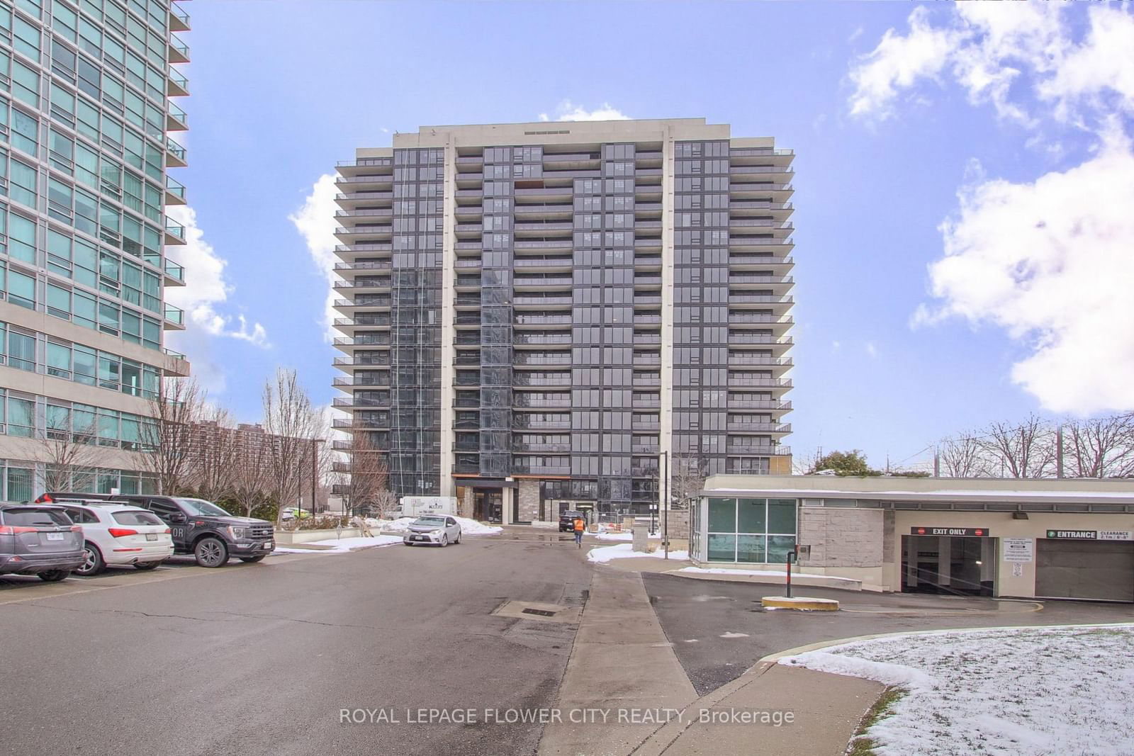 Condo leased at 711-1035 SouthDown Road, Mississauga, Clarkson, L5J 0A2 - MLS: W11932781