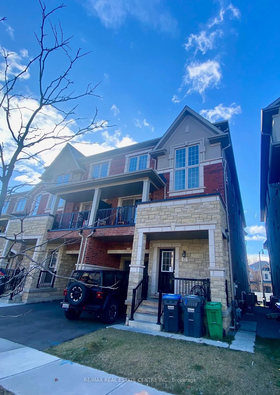 Townhouse leased at 62 Hashmi Place, Brampton, Credit Valley, L6Y 6K1 - MLS: W11932872