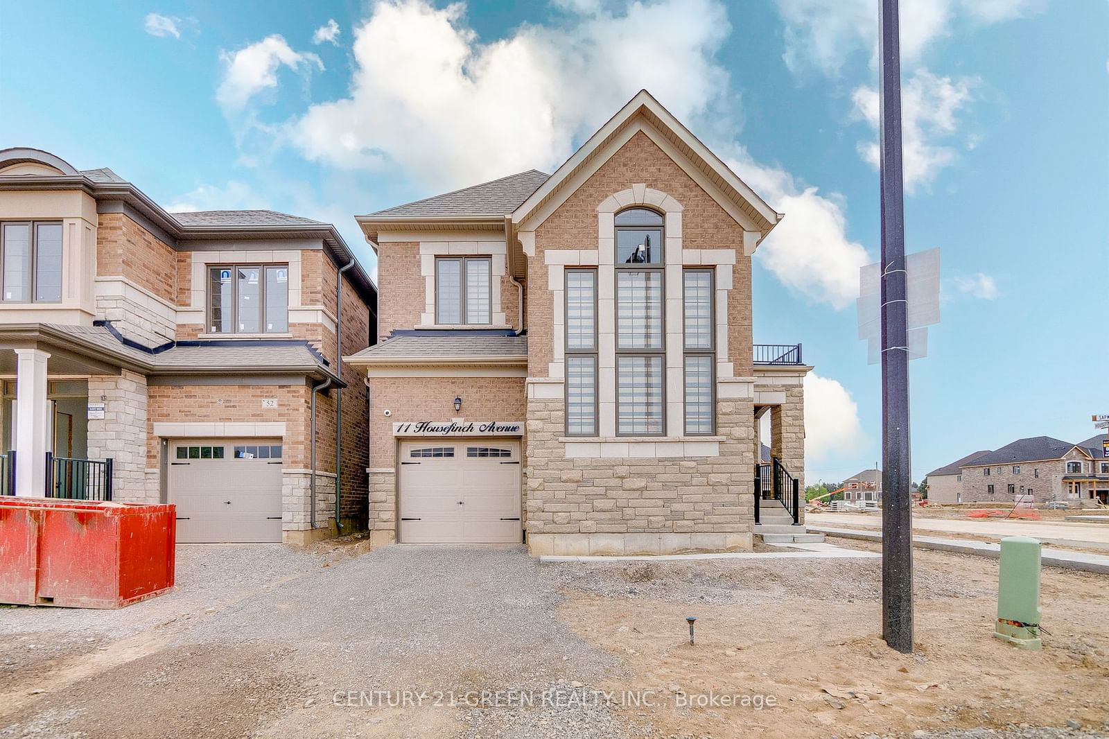 Detached House for lease at 11 Housefinch Avenue, Brampton, Snelgrove, L6Z 1W5 - MLS: W11932915