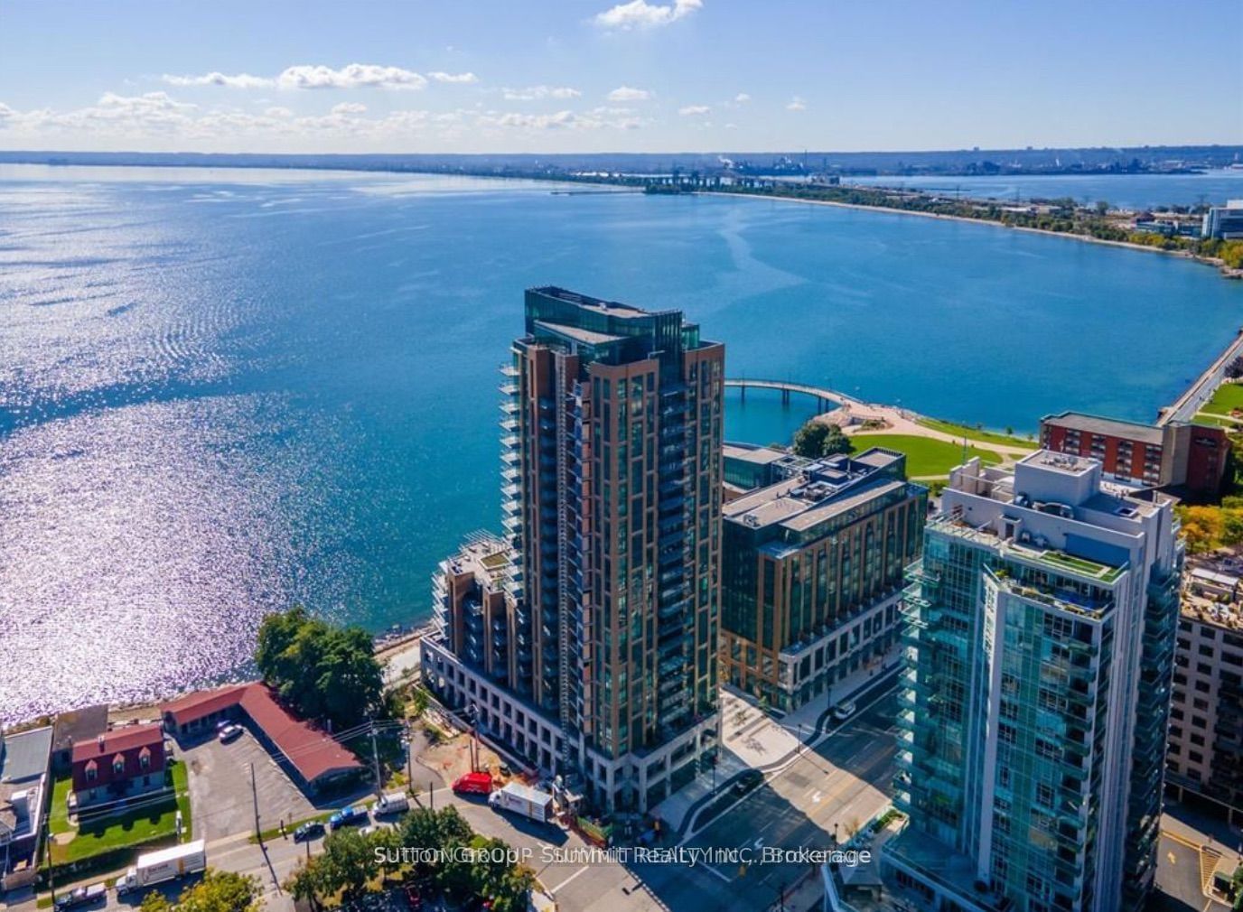 Condo for sale at 404-2060 LAKESHORE Road, Burlington, Brant, L7R 0G2 - MLS: W11933000