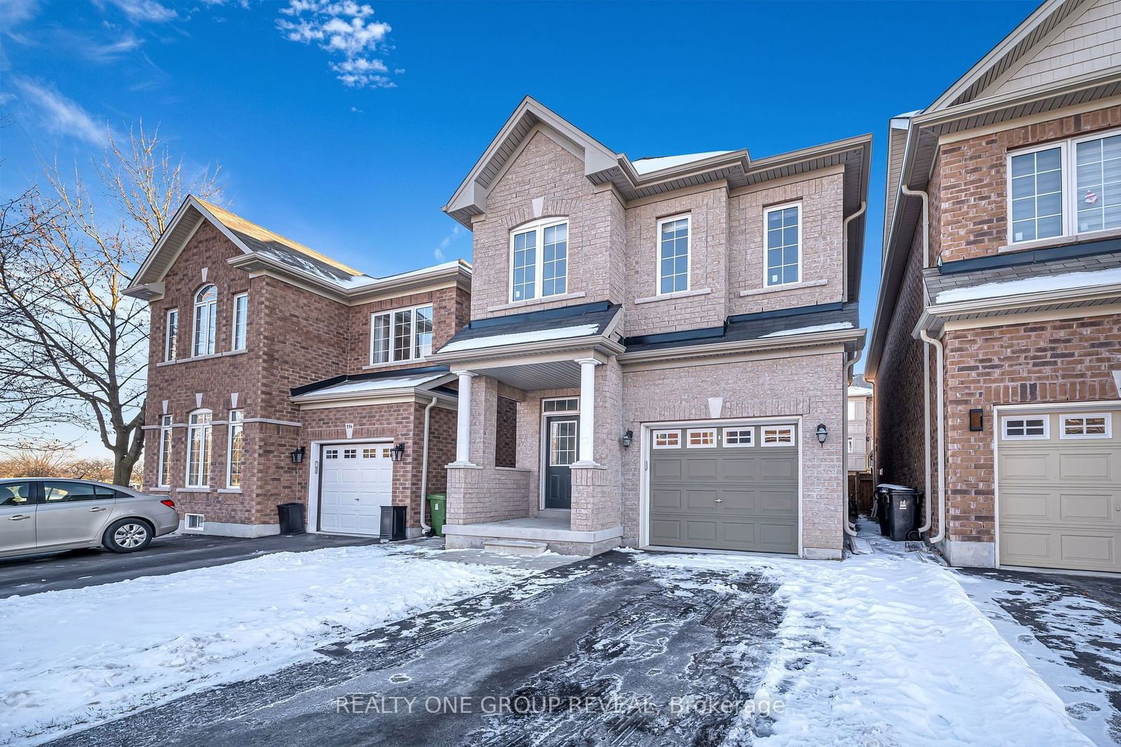 Detached House for sale at 3 Erinview Terrace, Toronto, Eringate-Centennial-West Deane, M9C 0C3 - MLS: W11933010