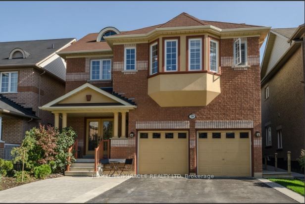 Detached House for lease at 30 Masters Green Crescent, Brampton, Snelgrove, L7A 3K6 - MLS: W11933138