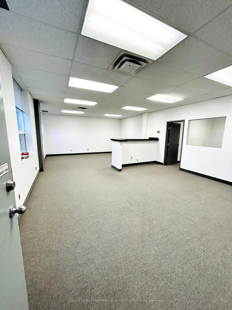 Unit B - 591 Brant St. St, Burlington, L7R 2G6 | Image 2