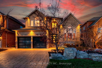 1548 Pinery Cres, Oakville - Iroquois Ridge North image-0-3