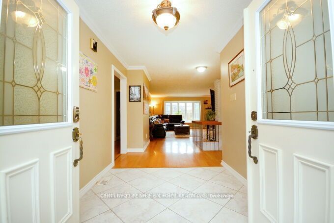 Detached House for sale at 26 Milford Crescent, Brampton, Central Park, L6S 3E4 - MLS: W11933240