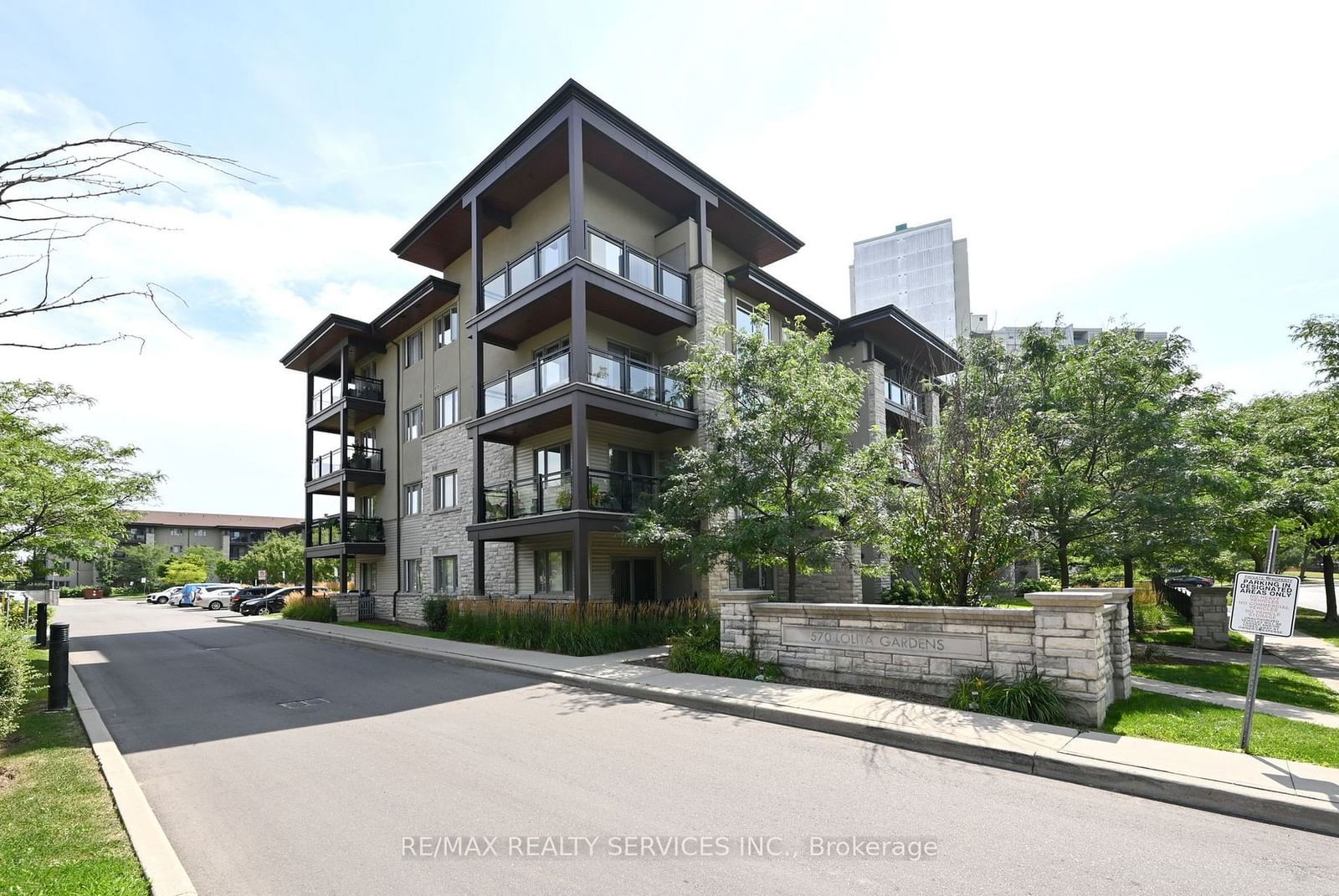 Condo for lease at 219-570 Lolita Gdns, Mississauga, Mississauga Valleys, L5A 0A1 - MLS: W11933277