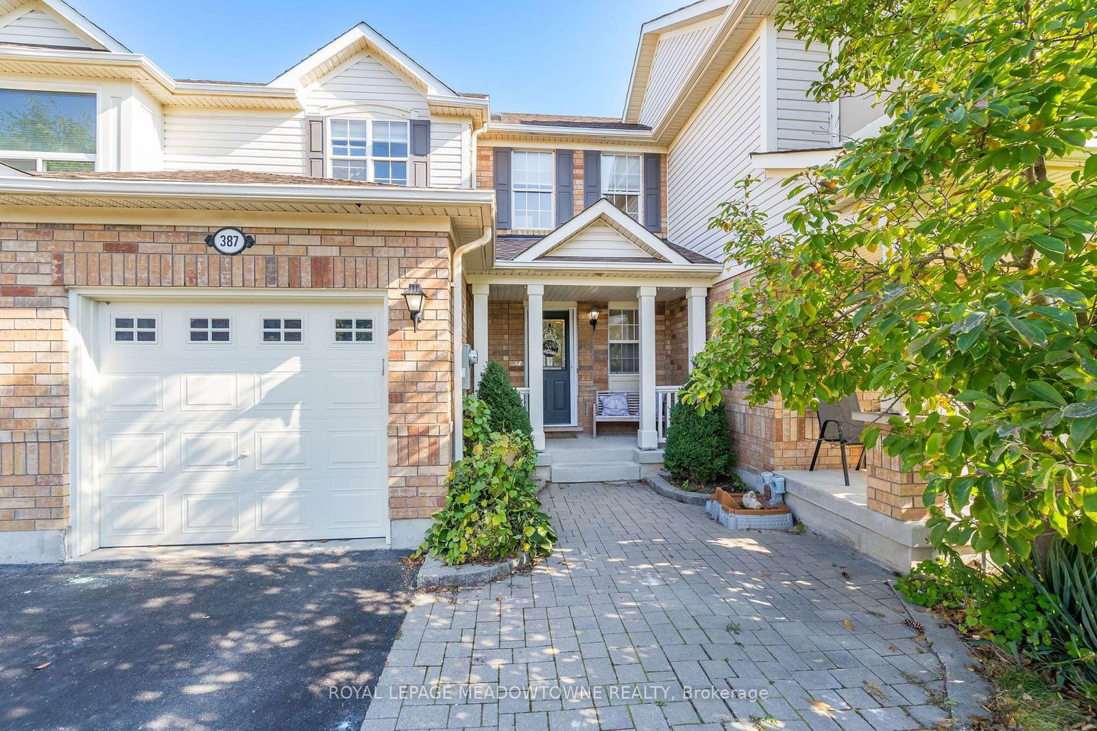 Townhouse for lease at 387 BAVERSTOCK Crescent, Milton, 1027 - CL Clarke, L9T 5L1 - MLS: W11933435