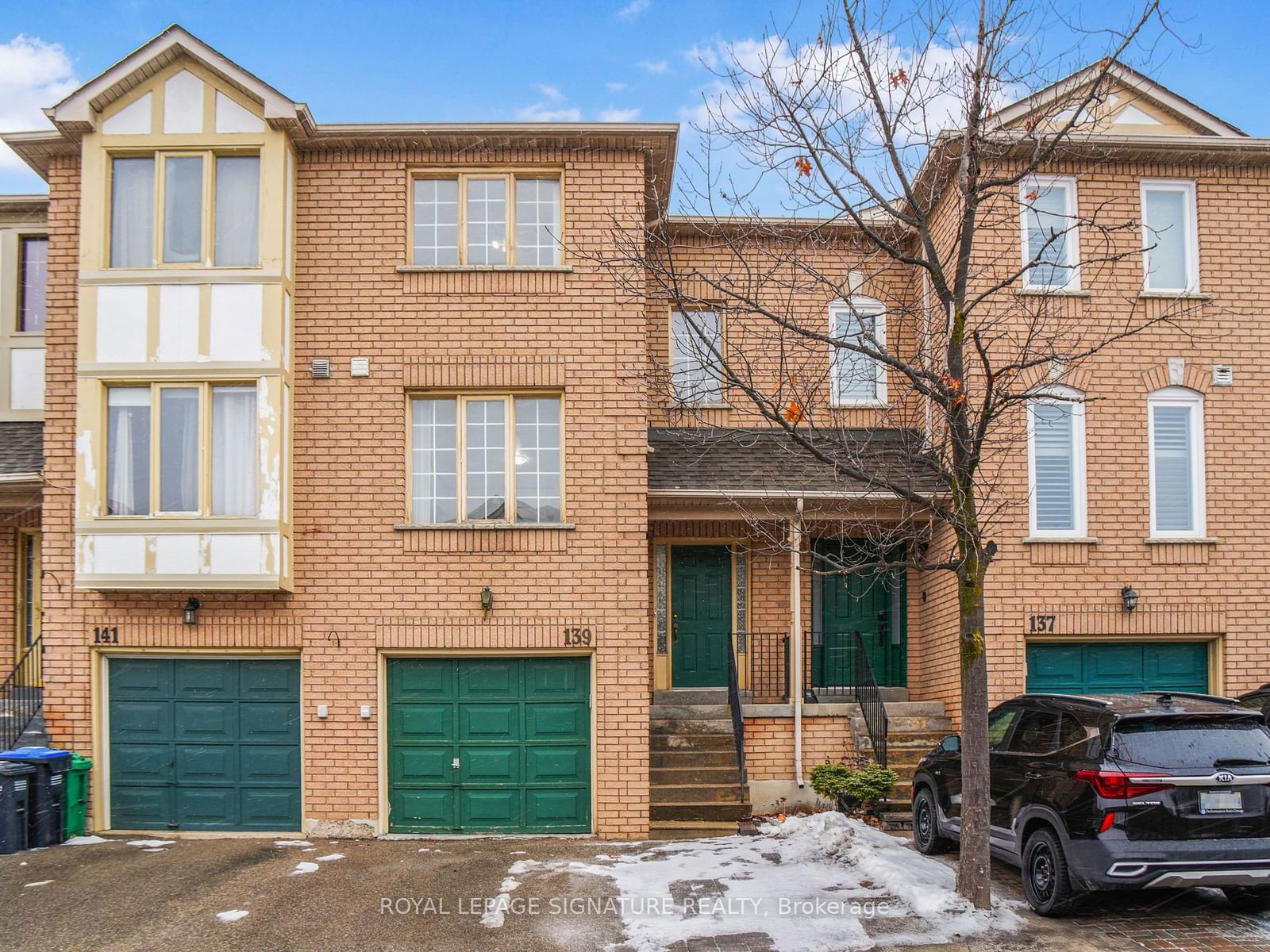 Townhouse for sale at 139-2 Sir Lou Drive, Brampton, Fletcher's Creek South, L6Y 5A8 - MLS: W11933475