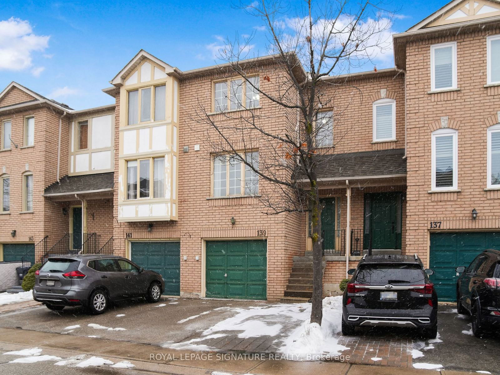 Townhouse for sale at 139-2 Sir Lou Drive, Brampton, Fletcher's Creek South, L6Y 5A8 - MLS: W11933475