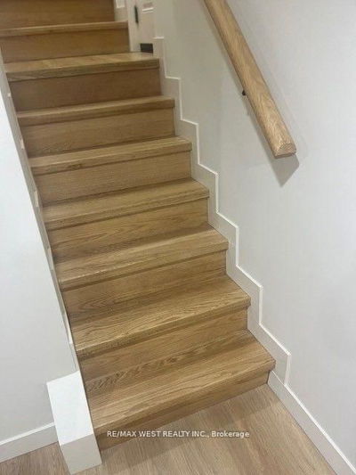 Unit Lower — 217 Geoffrey St, Toronto - High Park-Swansea image-0-1