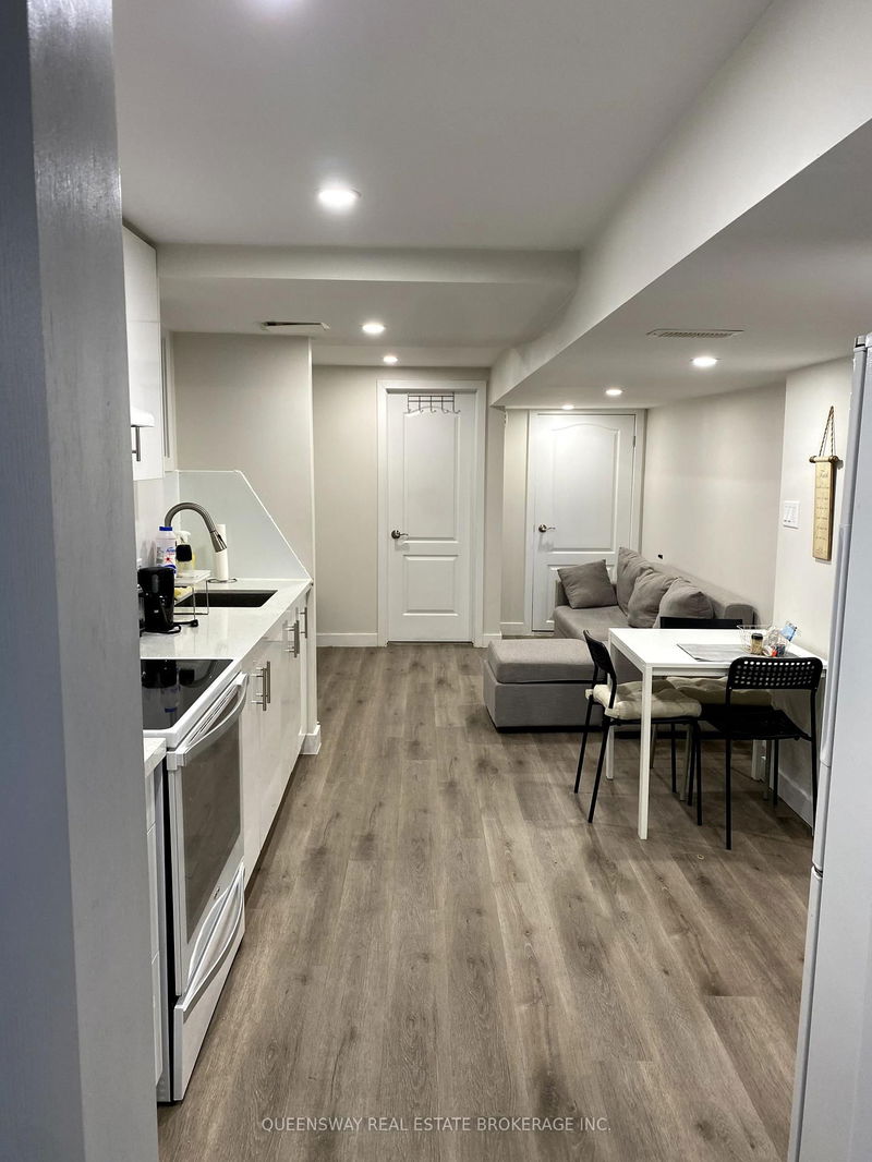 home for lease on Lower-5 Talent Crescent