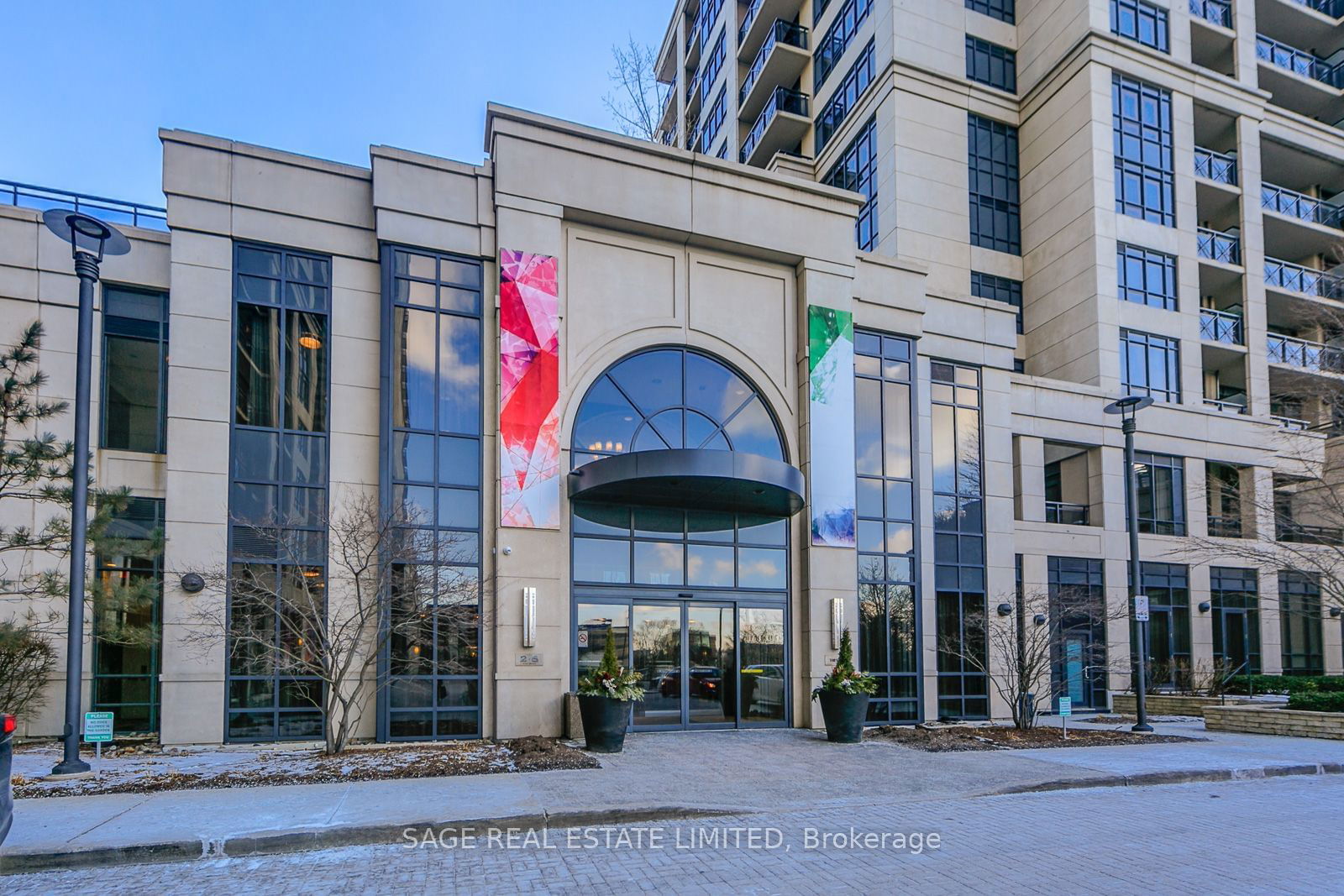 Condo sold at 409-6 Eva Road, Toronto, Etobicoke West Mall, M9C 0B1 - MLS: W11933658