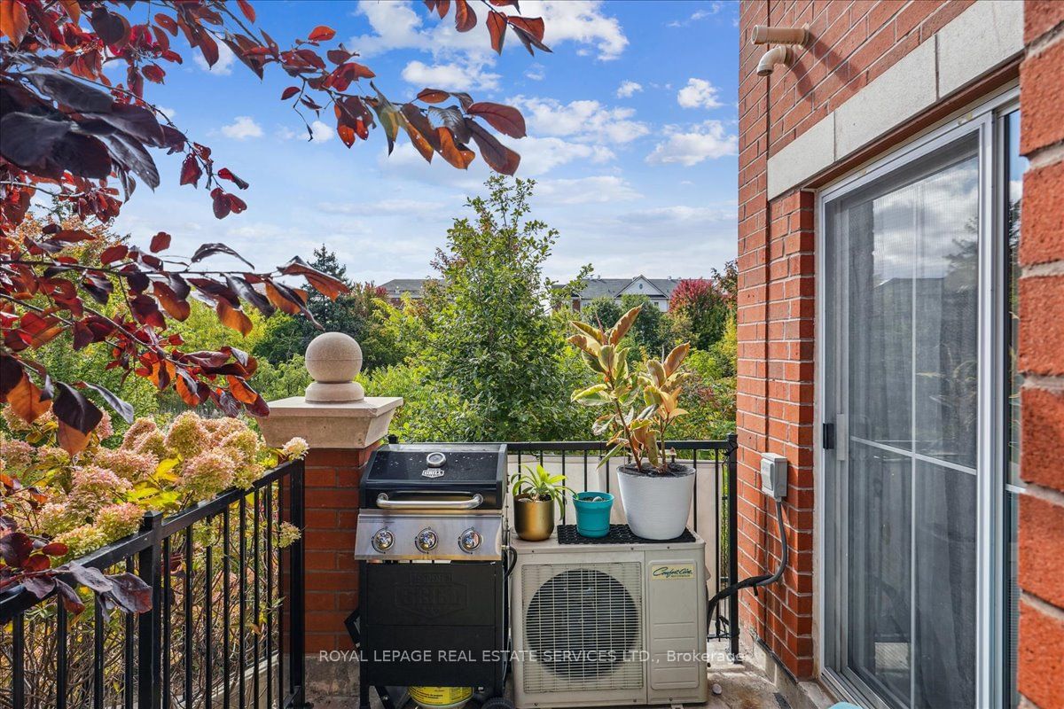 Townhouse for lease at 38-2480 Post Road, Oakville, RO River Oaks, L6H 0G6 - MLS: W11933752