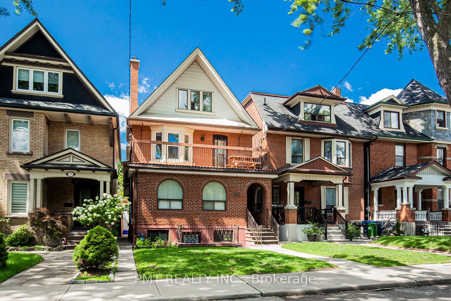 Semi-Detached House leased at 2-394 Sunnyside Avenue, Toronto, High Park-Swansea, M6R 2S1 - MLS: W11933759