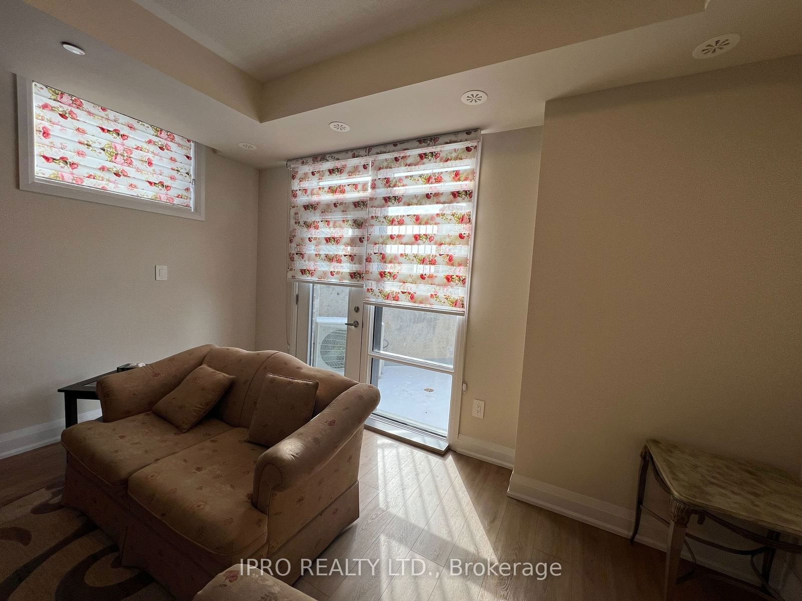 Townhouse for lease at 132-1565 Rose Way, Milton, Cobban, L9T 7E7 - MLS: W11933790