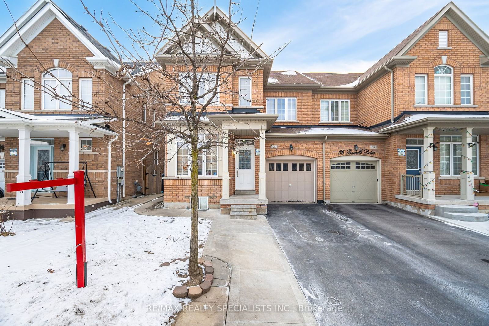 Semi-Detached House for sale at 28 Borrelli Drive, Brampton, Credit Valley, L6Y 0B7 - MLS: W11933938