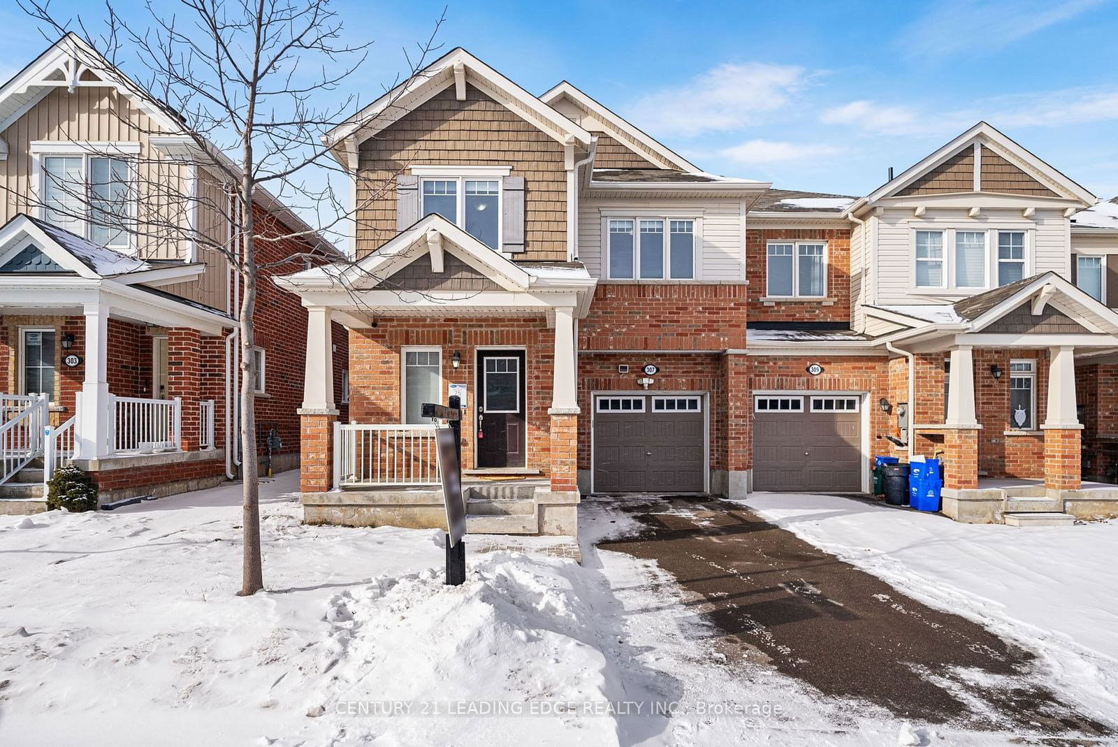 Townhouse for sale at 307 Beasley Terrace, Milton, Ford, L9E 1C4 - MLS: W11933991