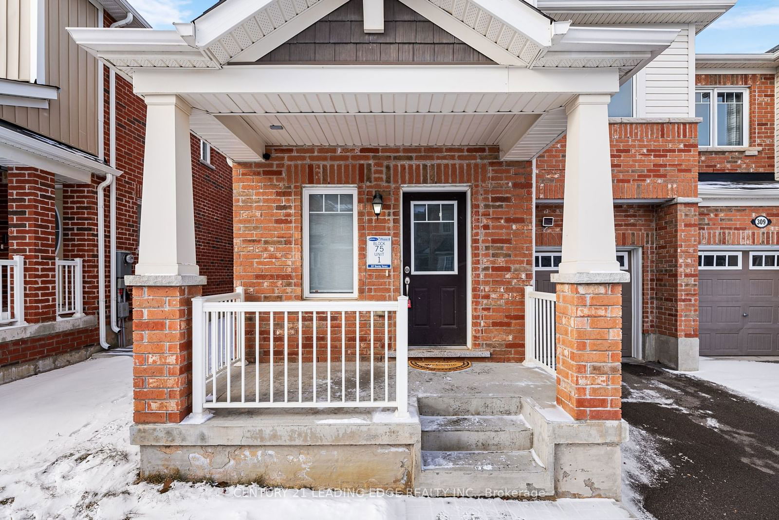 Townhouse for sale at 307 Beasley Terrace, Milton, Ford, L9E 1C4 - MLS: W11933991