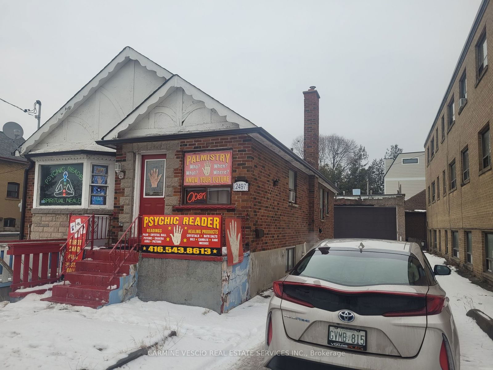 Commercial/Retail for sale at 2497 Dufferin Street, Toronto, Briar Hill-Belgravia, M6B 3R3 - MLS: W11934052