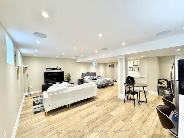 Bsmnt - 422 Hinton Terrace