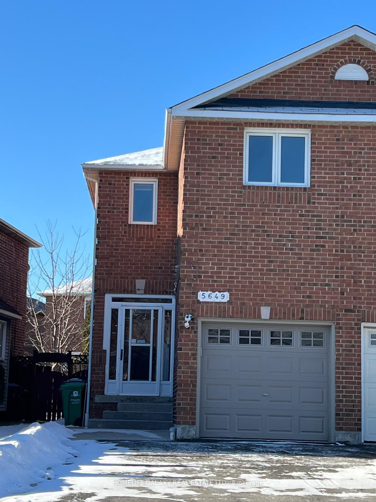 Semi-Detached House for lease at 5649 Whistler Crescent, Mississauga, Hurontario, L4Z 3R7 - MLS: W11934639